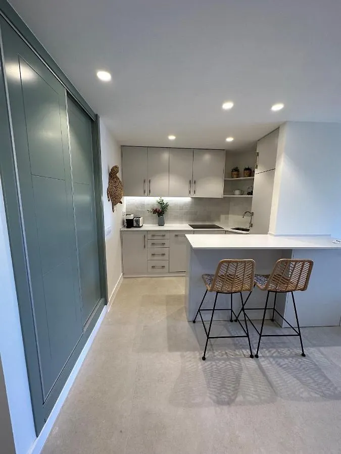 Espectacular Estudio En Puerto Cabopino Recien Reformado Marbella Spagna
