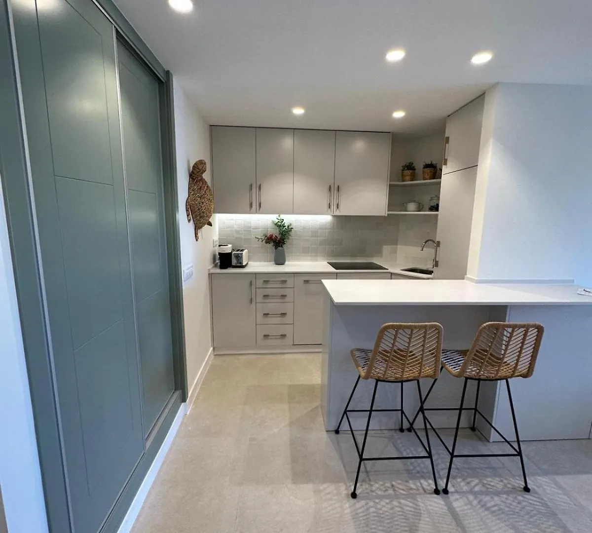 Espectacular Estudio En Puerto Cabopino Recien Reformado Marbella Spagna