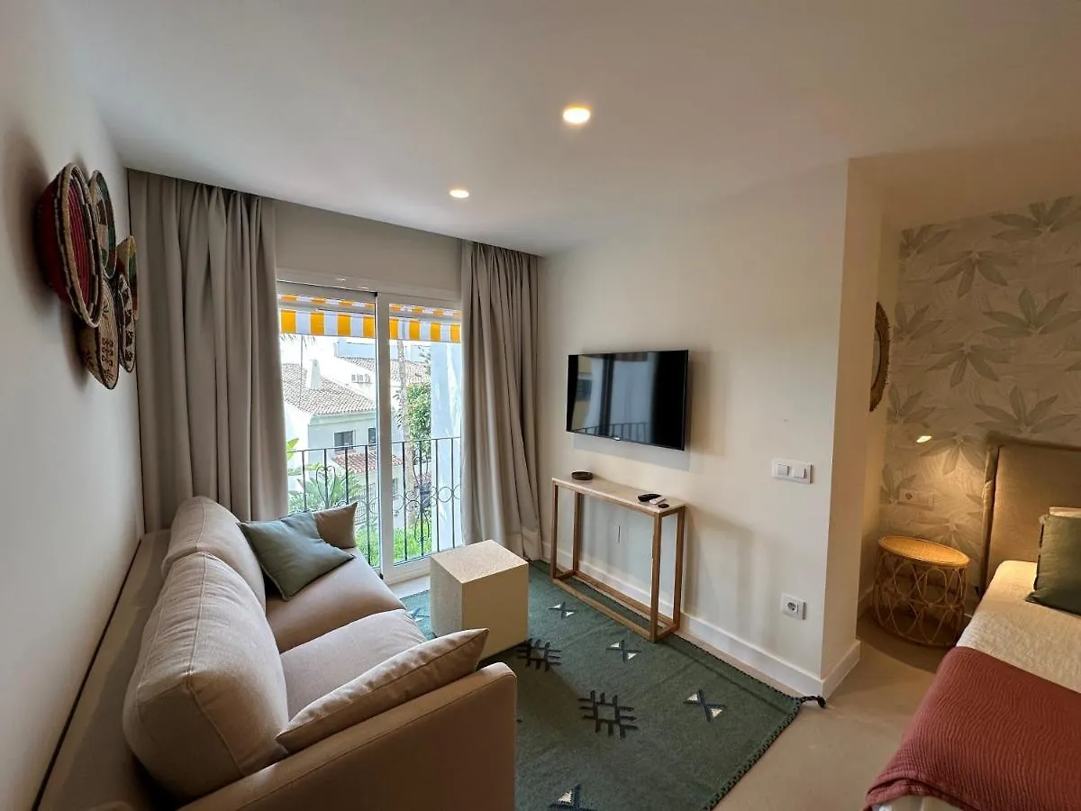 Espectacular Estudio En Puerto Cabopino Recien Reformado Marbella Apartment