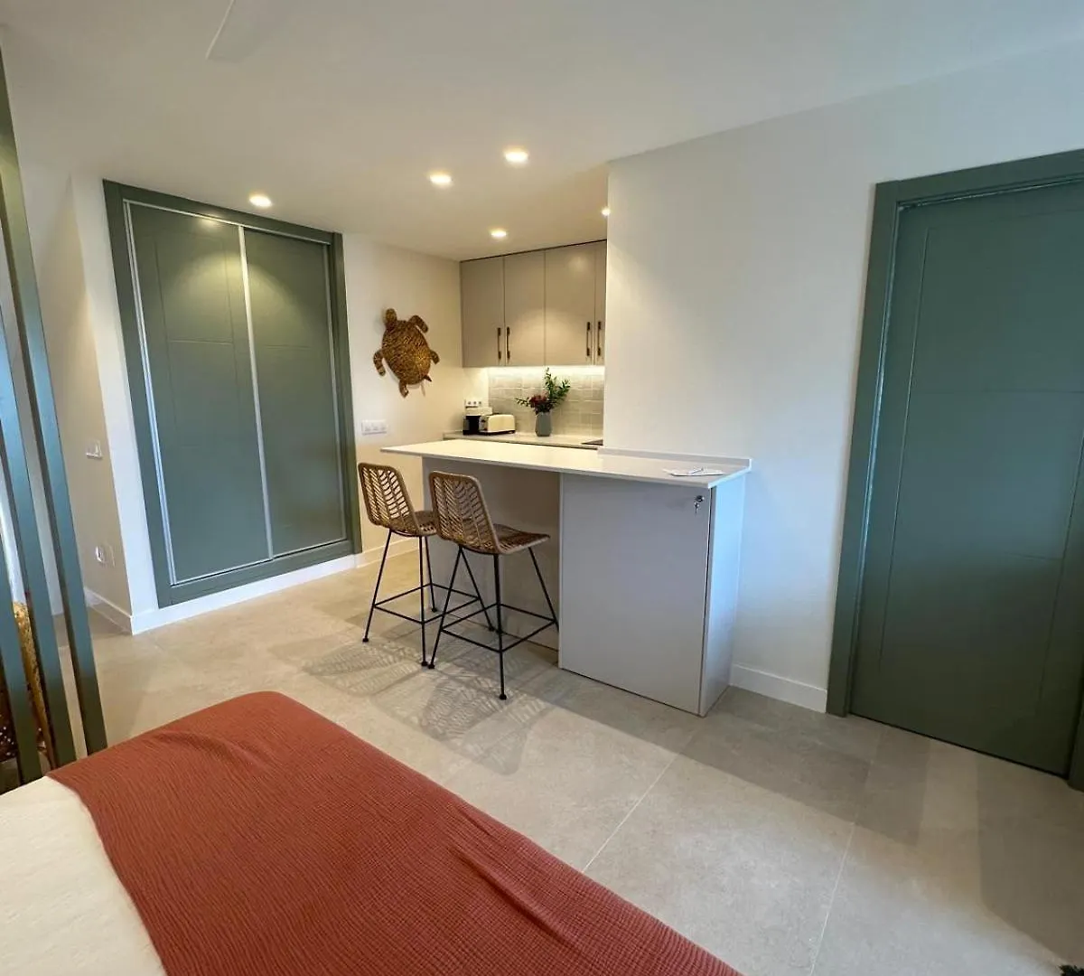 Espectacular Estudio En Puerto Cabopino Recien Reformado Marbella 0*,