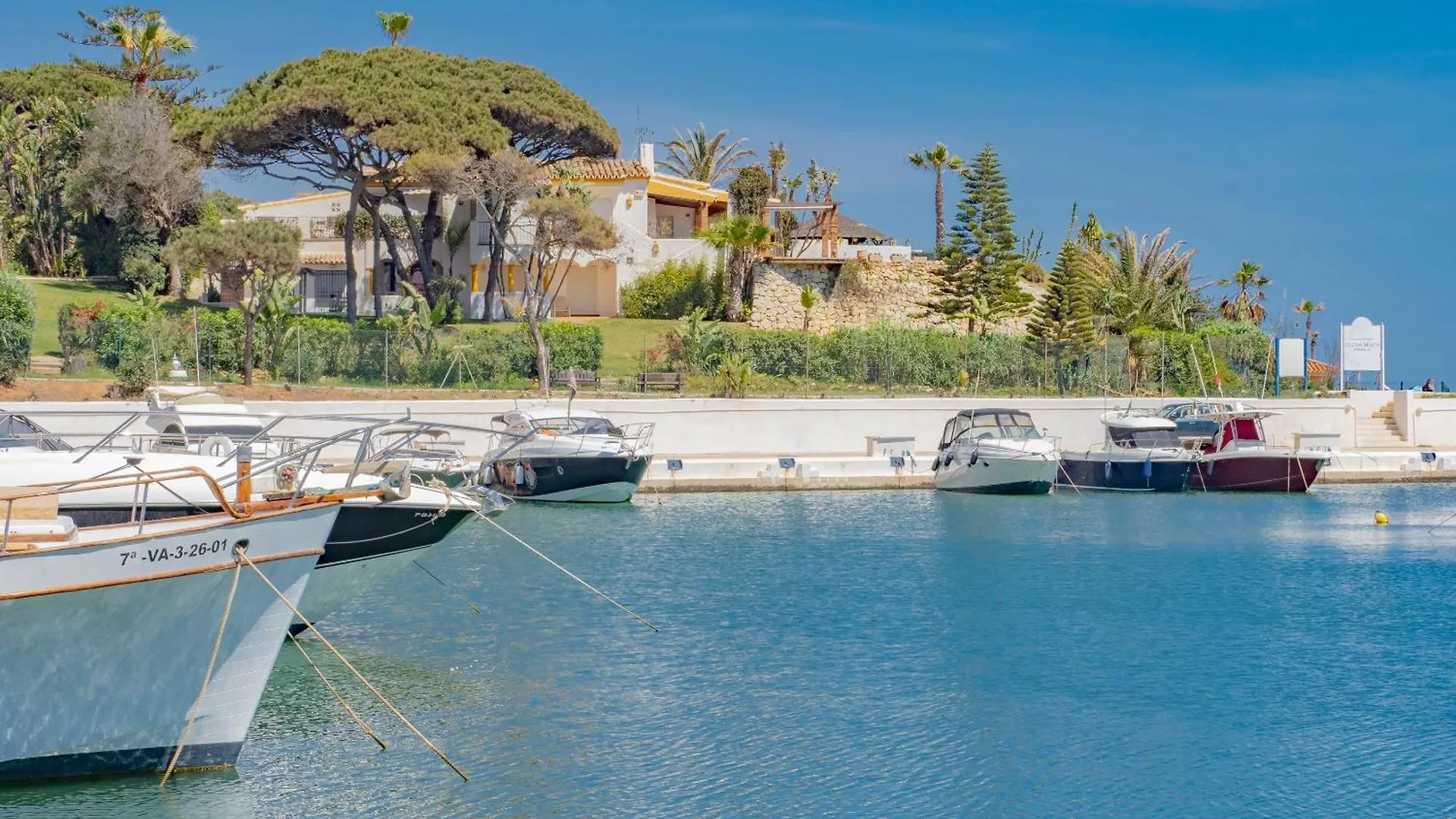 Espectacular Estudio En Puerto Cabopino Recien Reformado Marbella Apartment