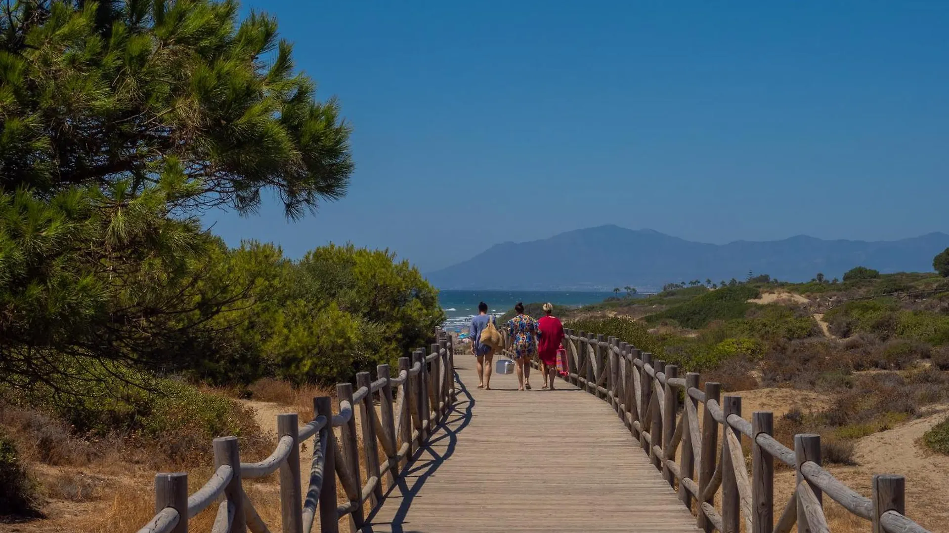 Espectacular Estudio En Puerto Cabopino Recien Reformado Marbella